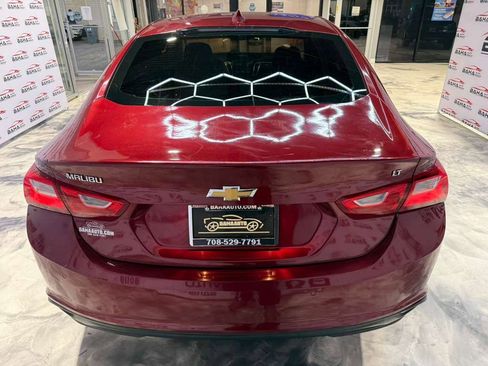 Used 2018 Chevrolet Malibu LT image 9