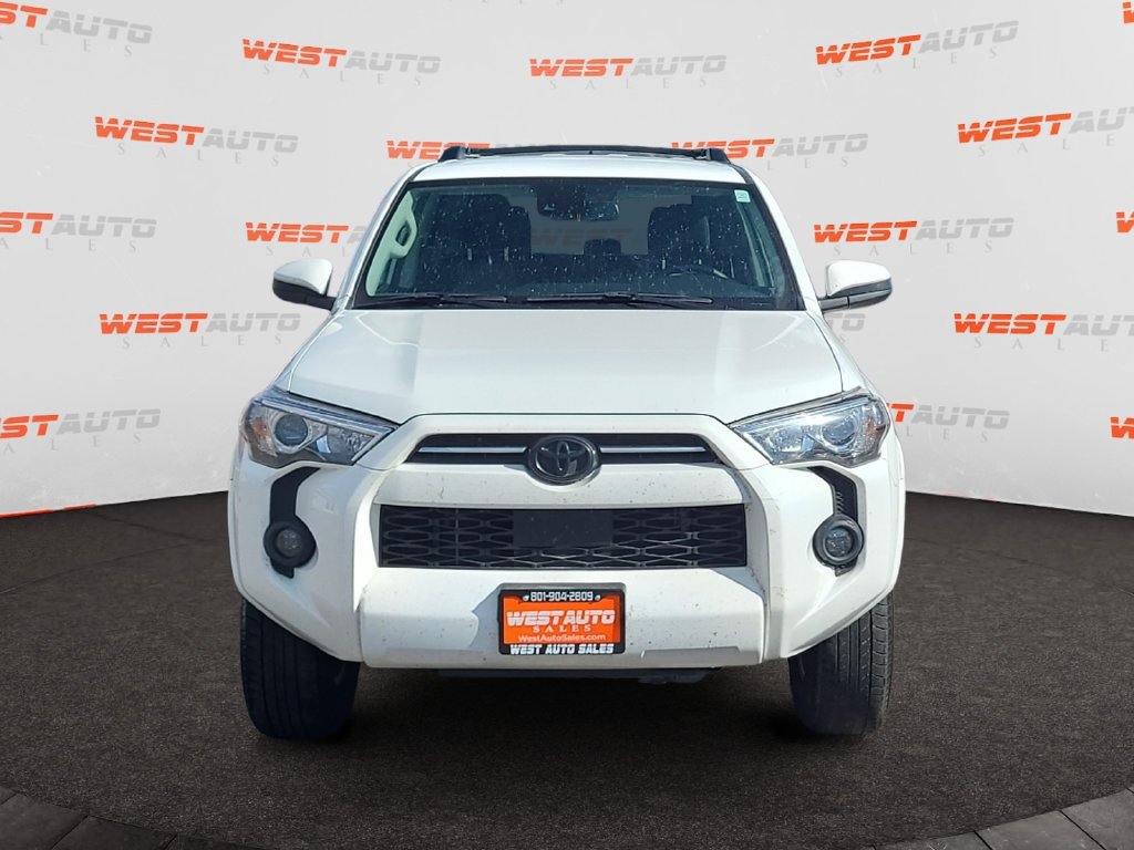 Used 2022 Toyota 4Runner SR5 AWD/4WD image 8