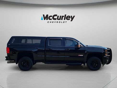 Used 2018 Chevrolet Silverado 2500 LTZ w/ Duramax Plus Package AWD/4WD image 8