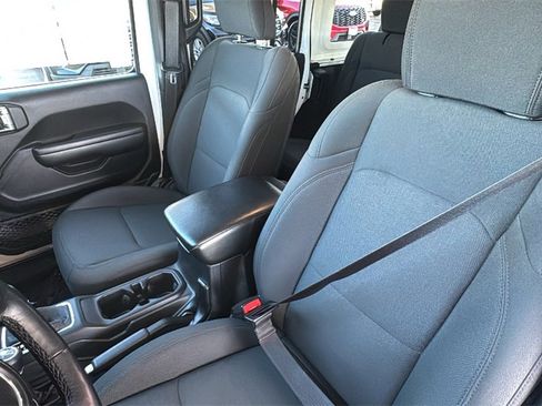 Used 2021 Jeep Wrangler Unlimited Sport image 24