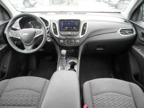 Certified 2024 Chevrolet Equinox LT image 11
