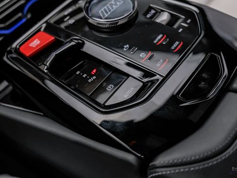Used 2025 BMW M5 w/ Carbon Package AWD/4WD image 61