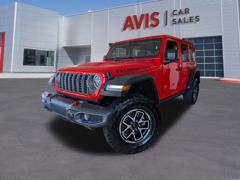 Used 2025 Jeep Wrangler Unlimited Rubicon w/ Convenience Group image 1