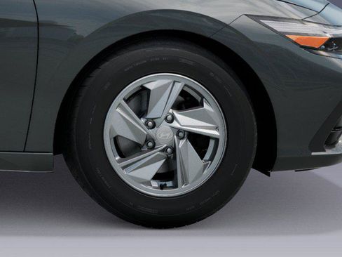 New 2026 Hyundai Elantra SE FWD image 8