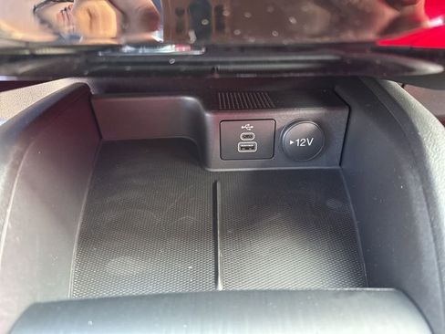 New 2025 Ford Escape SE image 40