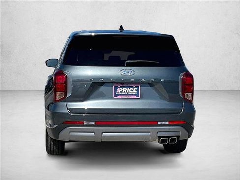 Used 2023 Hyundai Palisade SE w/ Cargo Package FWD image 4