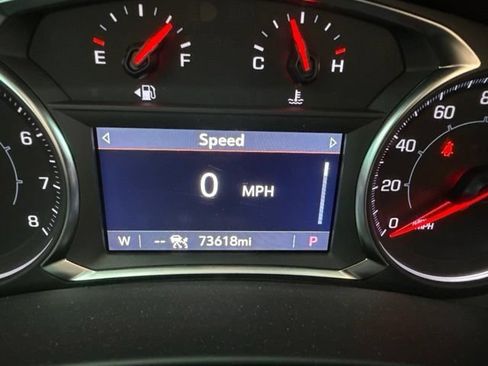 Used 2024 GMC Terrain SLT w/ Tech Package FWD image 6