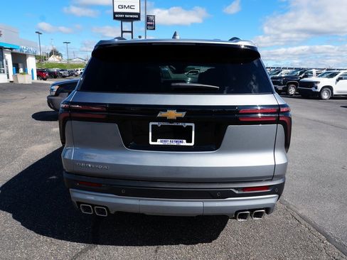 New 2026 Chevrolet Traverse LT w/ LPO, Floor Liner Package image 5