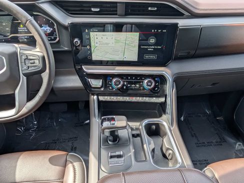 Certified 2023 GMC Sierra 1500 Denali w/ Denali Reserve Package AWD/4WD image 17