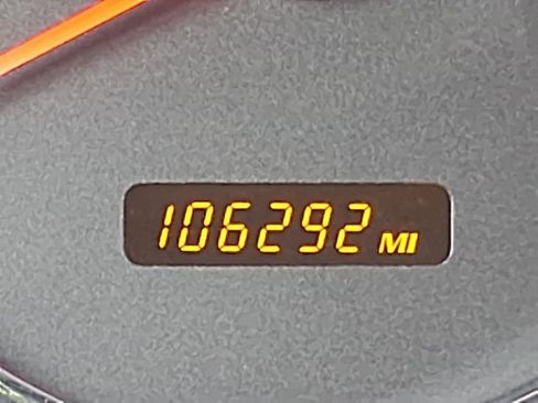 Used 2005 Cadillac SRX w/ 7-Passenger Value Package image 21