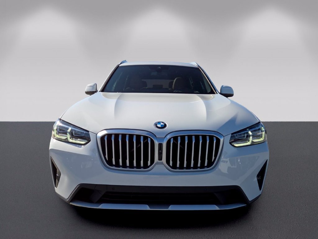 Certified 2024 BMW X3 sDrive30i w/ Premium Package RWD image 2
