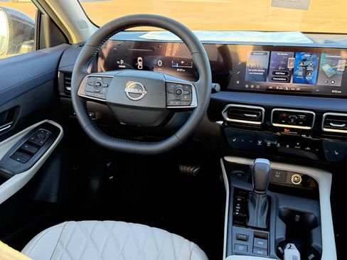 New 2026 Nissan Sentra SL w/ Floor Mat Package image 10