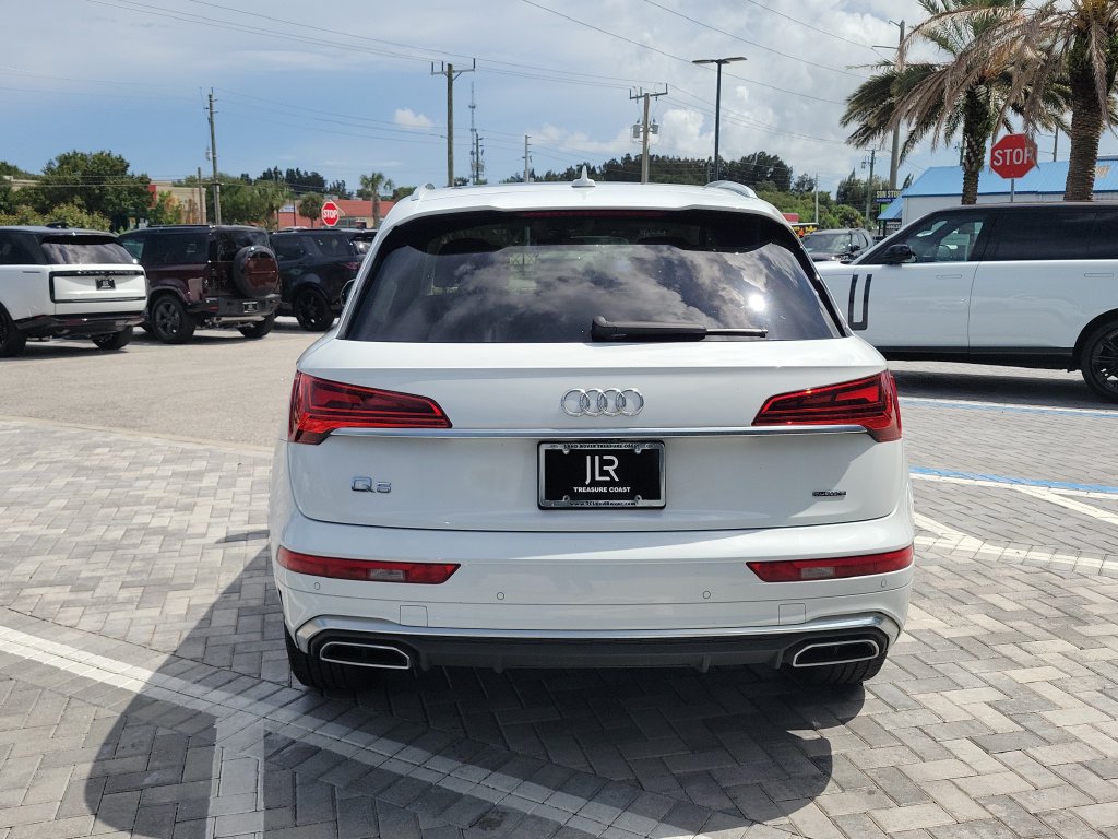 Used 2023 Audi Q5 2.0T Premium Plus w/ Premium Plus Package AWD/4WD image 4