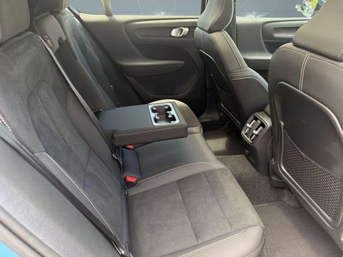 Used 2023 Volvo C40 P8 Recharge Plus AWD/4WD image 29