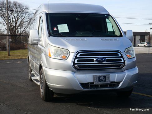 Used 2017 Ford Transit 150 XLT image 18