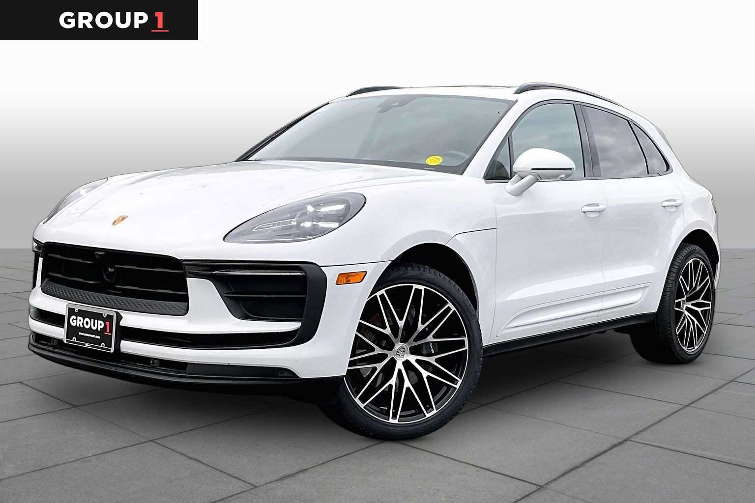 Used 2024 Porsche Macan AWD/4WD image 1