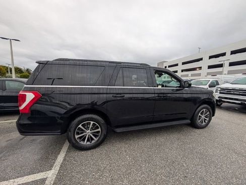 Used 2019 Ford Expedition Max XLT image 12