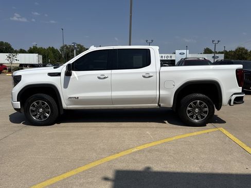 Used 2025 GMC Sierra 1500 AT4 AWD/4WD image 8