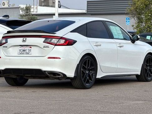 Used 2023 Honda Civic Sport Touring image 5