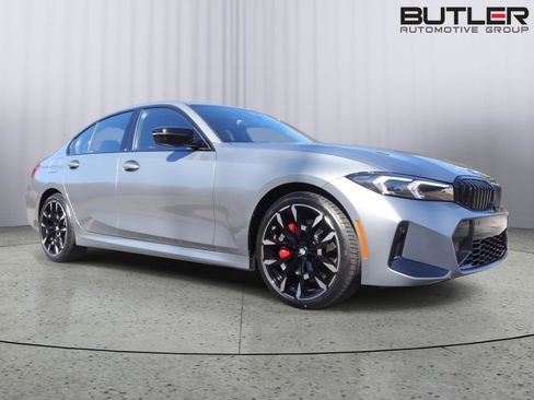 New 2026 BMW 330i Sedan w/ M Sport Package image 3