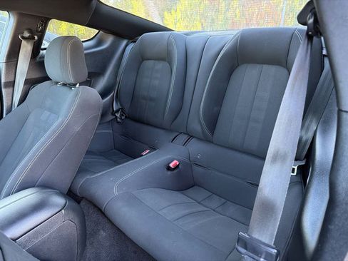 Used 2019 Ford Mustang Coupe RWD image 13