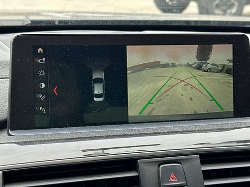 Used 2018 BMW 330e w/ Convenience Package image 20