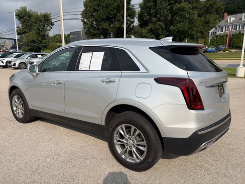 Used 2020 Cadillac XT5 Premium Luxury AWD/4WD image 2