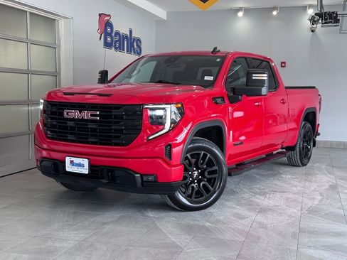 Certified 2022 GMC Sierra 1500 Elevation w/ Max Trailering Package AWD/4WD image 2