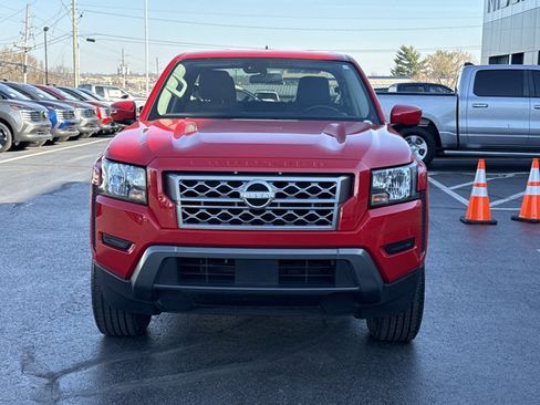 Certified 2024 Nissan Frontier SV image 13