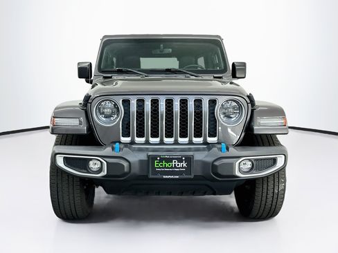Used 2023 Jeep Wrangler Unlimited Sahara w/ Cold Weather Group AWD/4WD image 2
