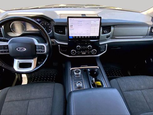 Used 2024 Ford Expedition XLT AWD/4WD image 15