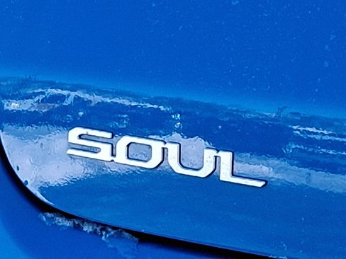 Used 2023 Kia Soul GT-Line image 30