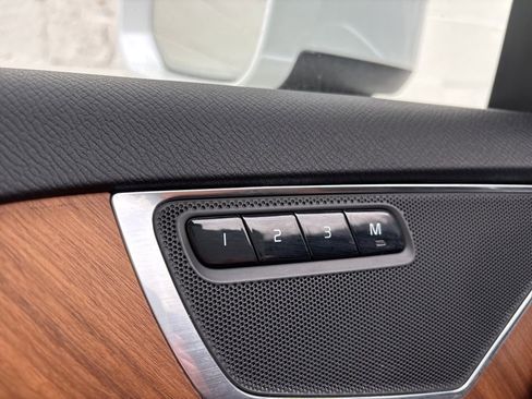 Used 2022 Volvo XC90 T8 Inscription Expression image 12