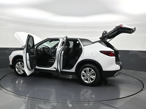 Used 2022 Chevrolet Blazer LT FWD image 34