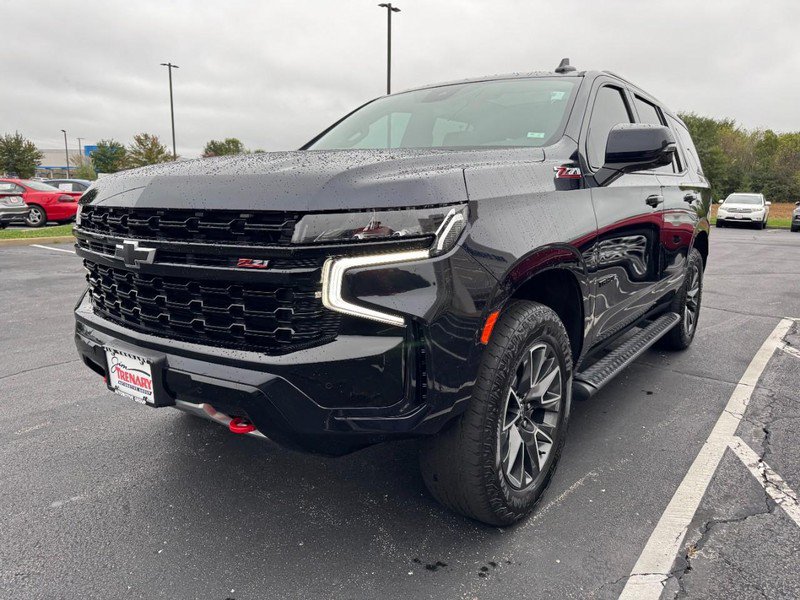 Used 2023 Chevrolet Tahoe Z71 w/ Luxury Package AWD/4WD image 8
