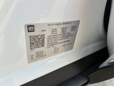 Used 2024 Chevrolet Traverse LT FWD image 34