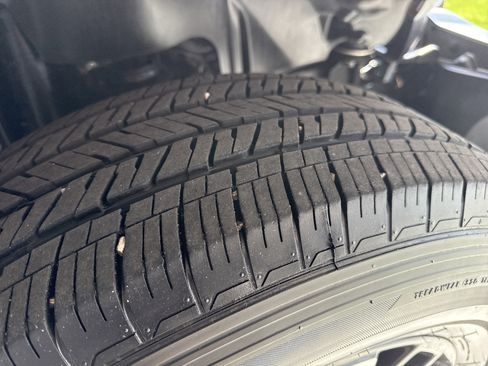 Used 2025 Jeep Wrangler Sahara w/ Safety Group image 11