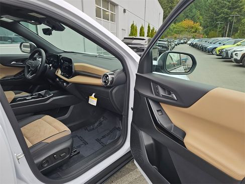 New 2026 Chevrolet Equinox ACTIV w/ Convenience Package III image 12