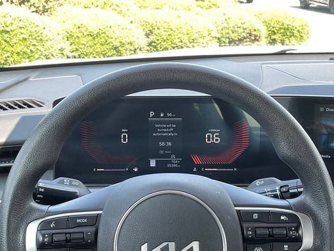 Used 2025 Kia K5 LXS FWD image 14
