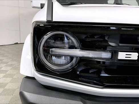 Used 2024 Ford Bronco Outer Banks image 28