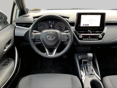 Used 2023 Toyota Corolla SE w/ SE Premium Package FWD image 6