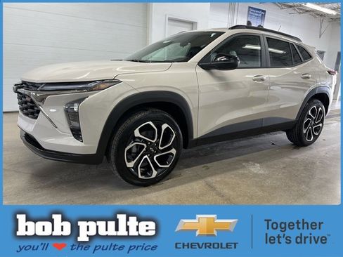 New 2026 Chevrolet Trax RS w/ Sunroof Package image 1