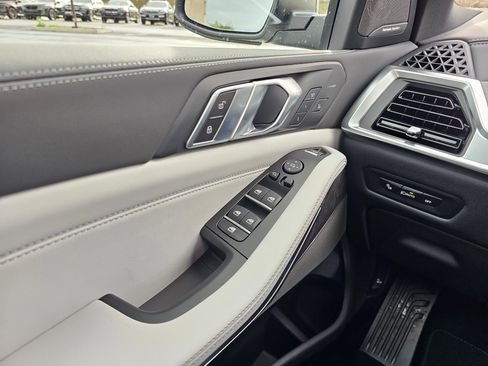 New 2026 BMW X5 xDrive40i w/ Climate Comfort Package image 29