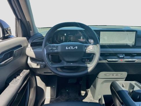 New 2026 Kia EV9 Light RWD image 24