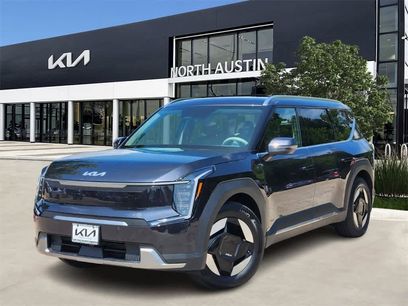 Certified 2025 Kia EV9 Wind
