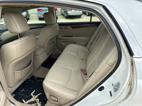 Used 2011 Toyota Avalon Limited FWD image 14