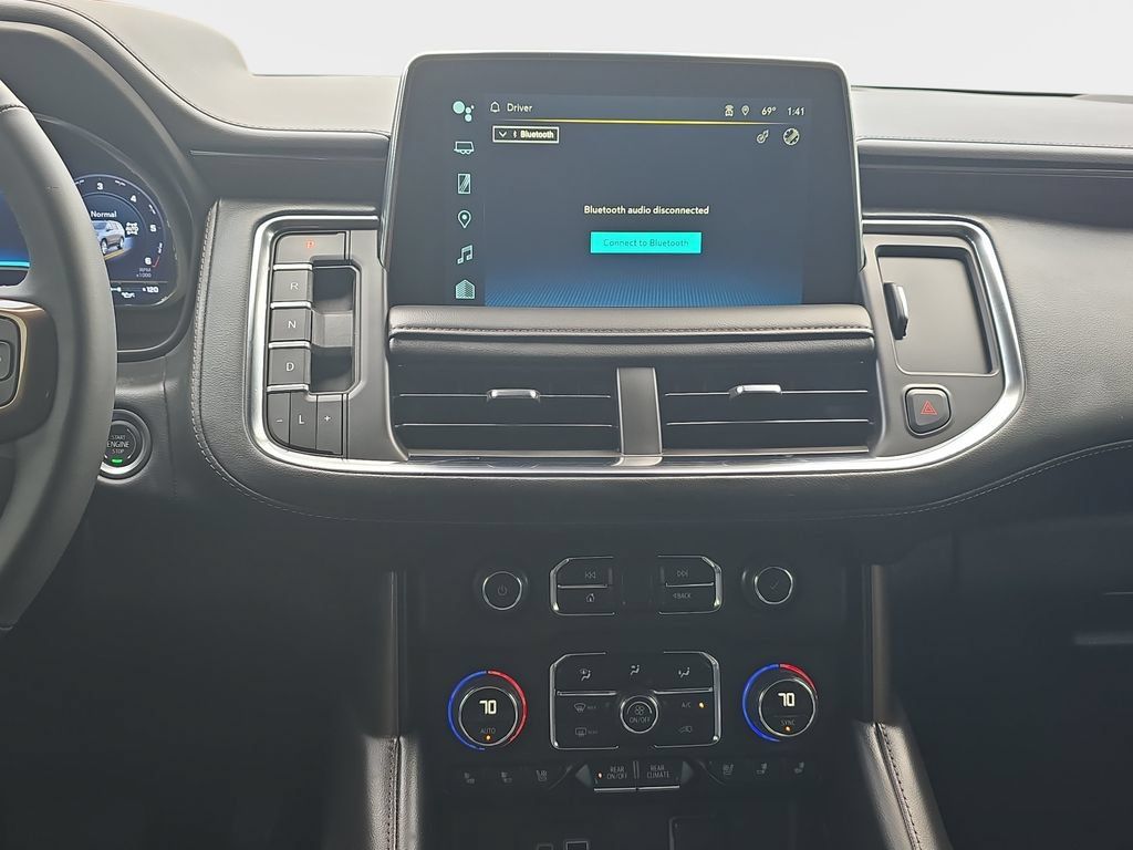 Used 2024 Chevrolet Tahoe High Country AWD/4WD image 24