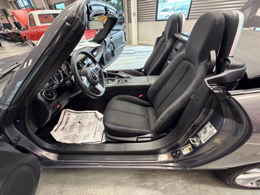 Used 2007 MAZDA MX-5 Miata Touring RWD image 40