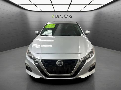 Used 2019 Nissan Altima 2.5 S FWD image 2