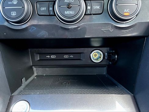 Used 2021 Volkswagen Tiguan SEL Premium R-Line image 26